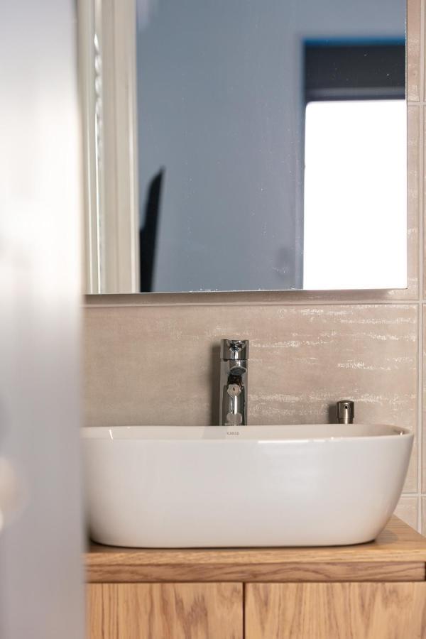 Greek Sky - New Modern Apartment With Shared Pool Tavronitis  Ngoại thất bức ảnh